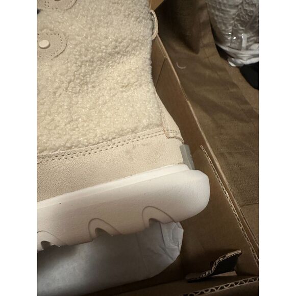 New Sorel Women's Explorer Next Joan Cozy Winter Boot Size 7 Small Glue Stain - Picture 11 of 11